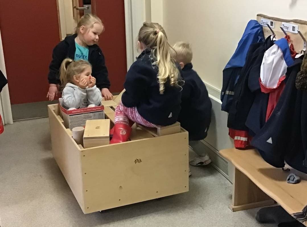 ScotsCornerELC's tweet photo. What a wonderful day full of imaginative play. Itโs not a box itโs a train, a bus, a boat!! The endless possibilities of a child's imagination #itsnotabox #letthechildrenplay https://t.co/Taaat3XEm8
