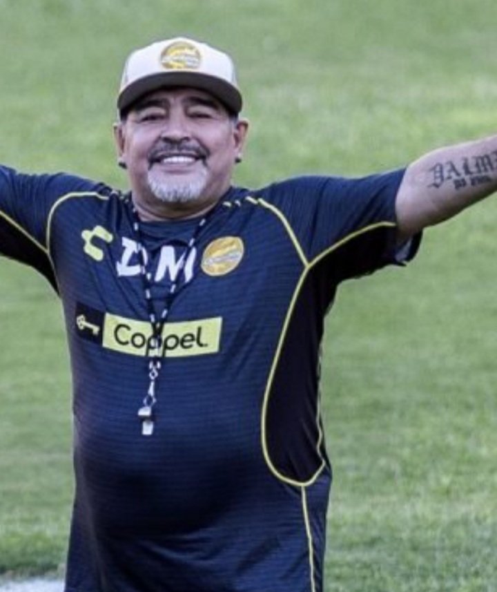 SimaoPedroDePin's tweet photo. R.I.P. grande Maradona,  Diego Armando Maradona #Maradona #rorizcity RIP Diego # https://t.co/YnieGhJ2V5