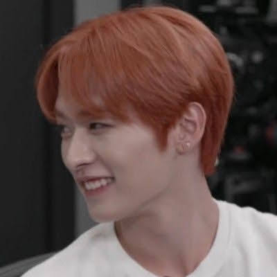 lvmnho's tweet photo. cuando minho se saco el naranjita: https://t.co/Qd8ewemUMi