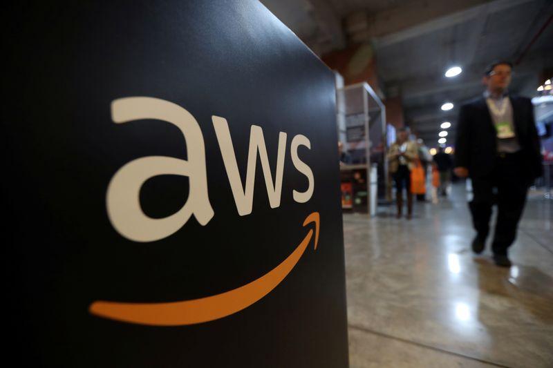 Reuters's tweet photo. Amazon's cloud service experiencing widespread outage https://t.co/EupXKXrYP6 https://t.co/oAuuYbXrMq