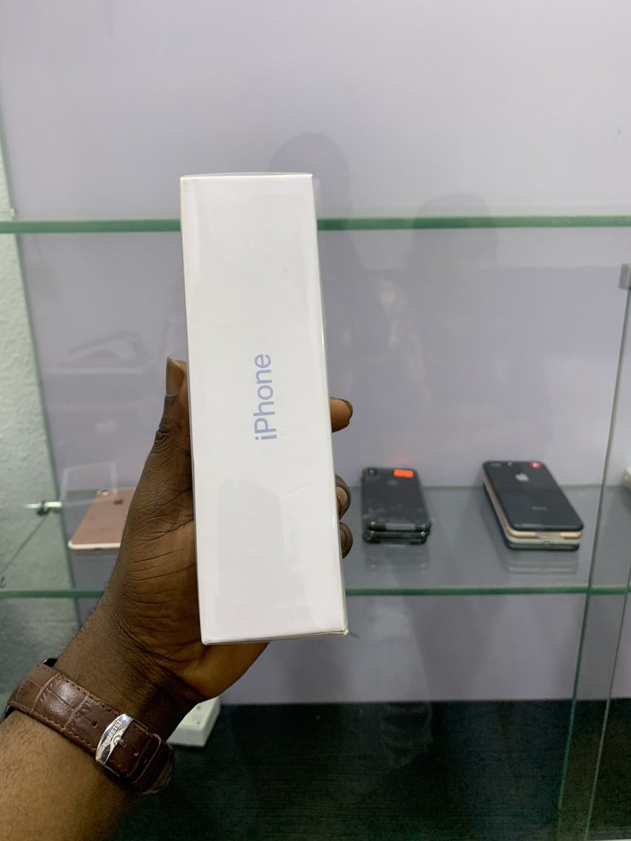 Vivid_online's tweet photo. If you find this on your TL please retweet.

Brand New
Iphone XR 64GB
Available for N225,000 
Office Address: 7 Idowu Lane street,Ikeja computer village 

Call&amp;WhatsApp 08037774591

RT so your Anon can see this or you can be an Anon https://t.co/RjsZb5NooI