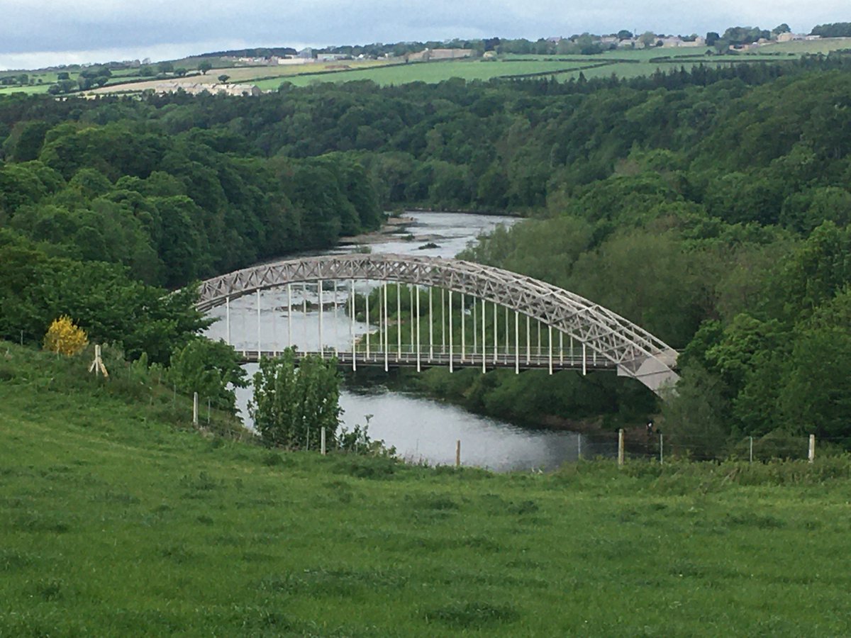 Tomorrow is my first day off since August-it's been a long semester. My out of office (or out of kitchen!?!) is on. Just need to decide where to have a long walk &amp; find a place to sit&amp;read a non-Physio/S&amp;C based book... the mouth of the Tyne, or just down from where I grew up...