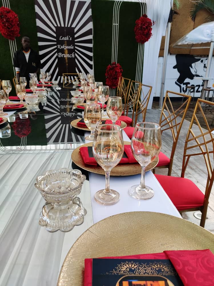 Happy_Piipo's tweet photo. Beauty of a bride congs Leah's Brunch.... It's #waverestaurant still on this #WaveRestaurantKololo #ugandanbride #Mikolo #kwanjulathings #kukyala book us now on at wave Restaurant. https://t.co/TdhwidZFmi
