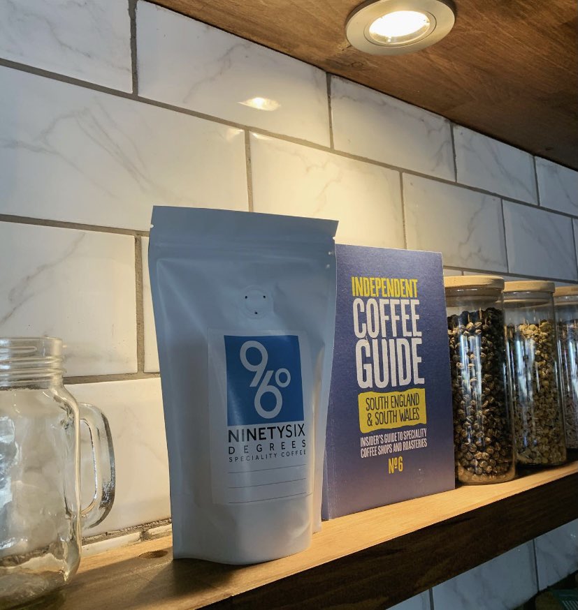 96degreescoffee's tweet image. ☕️ Coffee Bags ☕️

Did you know you can buy our coffee here at 96 degrees? 

One of our SUSTAINABLE factors - You can also bring in a container to fill up with coffee, by doing this you’ll get 10% off any size container you bring 😆. 

•
•
•

#coffee #coffeebeans #coffeetime