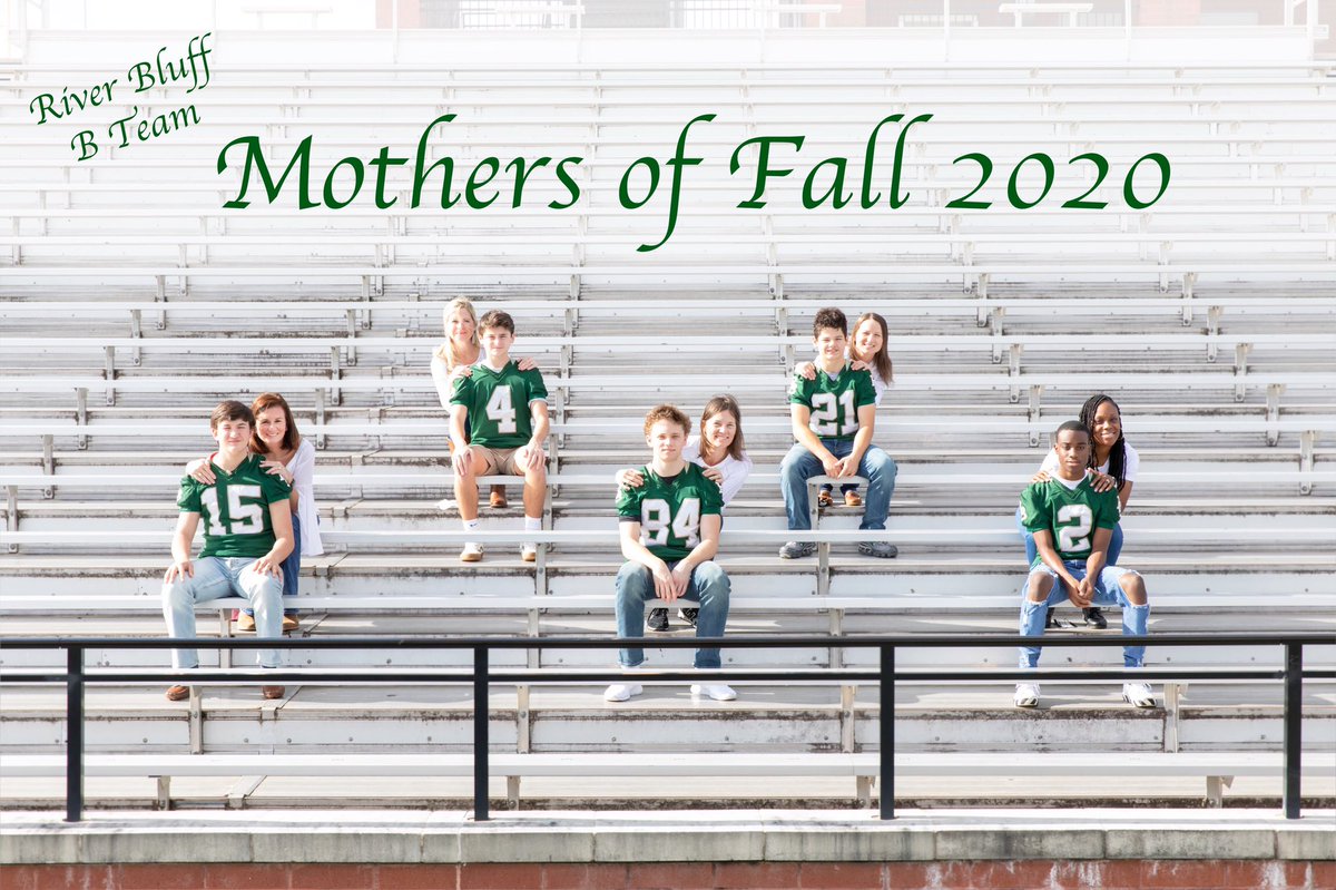 RBGatorFootball's tweet photo. During this season of Thankfulness, we want to express how THANKFUL we are for all our @RBGatorFootball Mothers. The ones pictured and not pictured are a blessing to our program daily! Thank you @RBGatorFootball Moms!! #family #compete https://t.co/sNcoMeHmAd