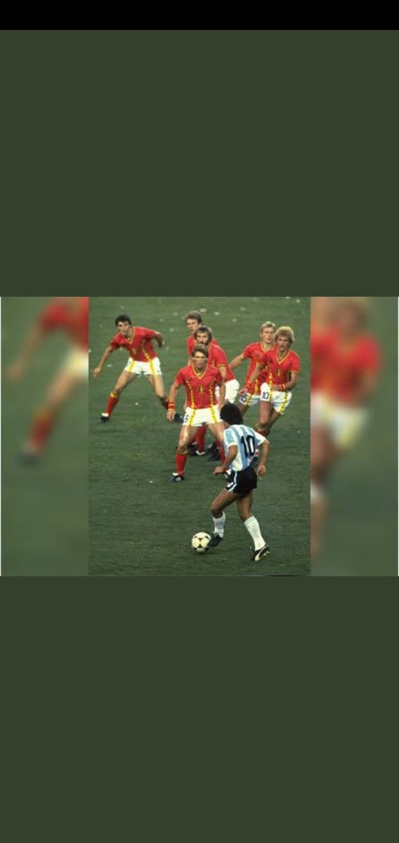 Kayserises's tweet photo. Diego Armando Maradona
hayatını kaybetti.
Futbol artık efsanesiz. 
Don't cry for me Argentina! https://t.co/Cu6oyCEojT