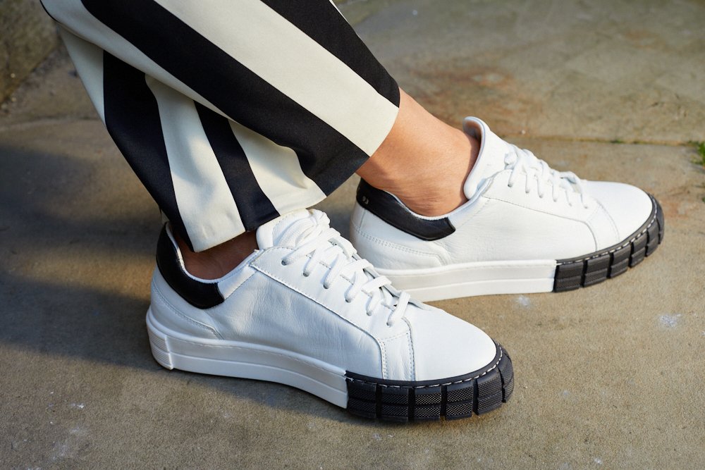 daniel wedge trainers