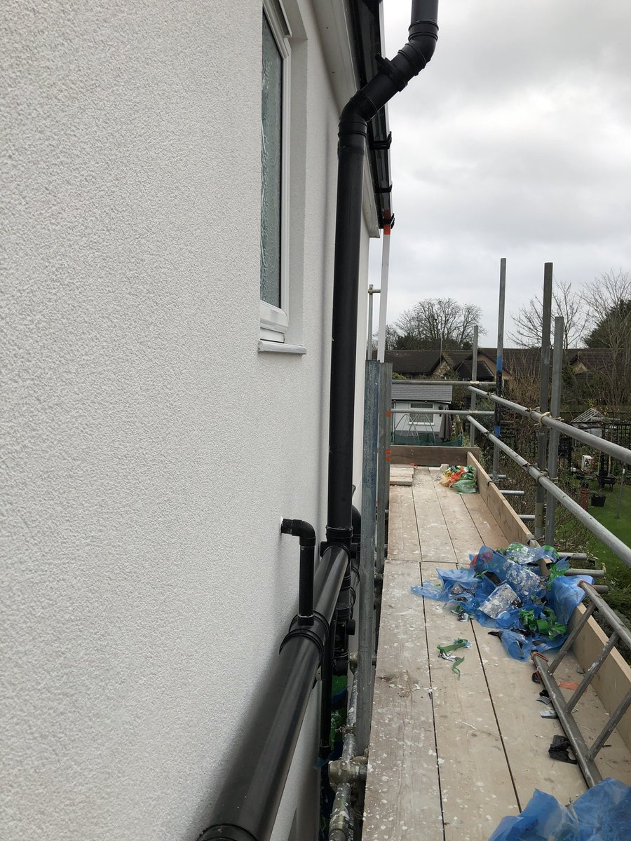 OprPlastering's tweet photo. Full ewi system finished in white silicone render @SPSenvirowall #render #siliconerender #essex https://t.co/8wBhNxBRep