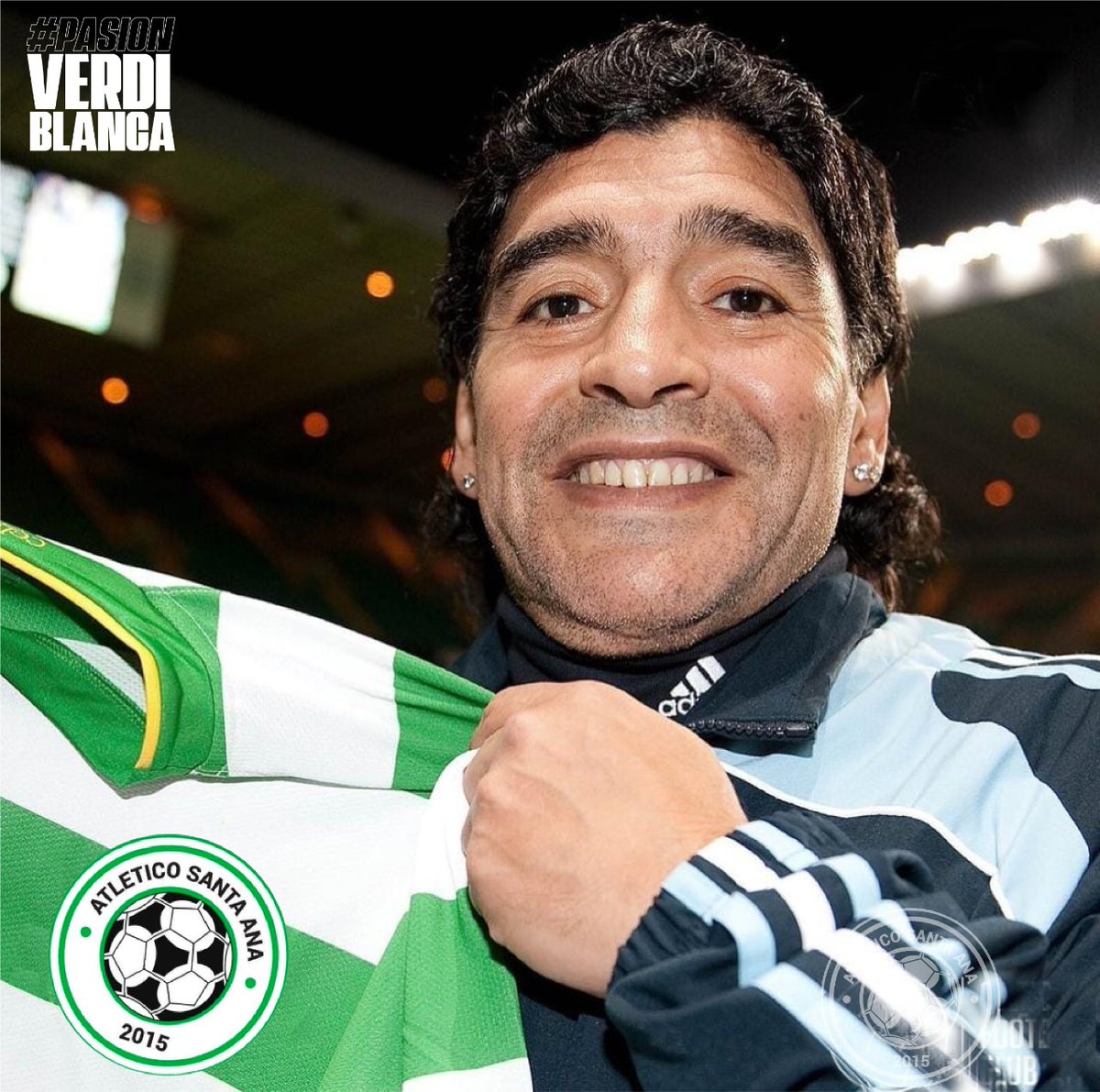 AtlSanta_Ana's tweet photo. En homenaje al más grande de todos los tiempos. #Maradona #10 ⚽💚 #QEPD 

#pasiónverdiblanca @IneditoMaradona https://t.co/g0bnH7M3L0