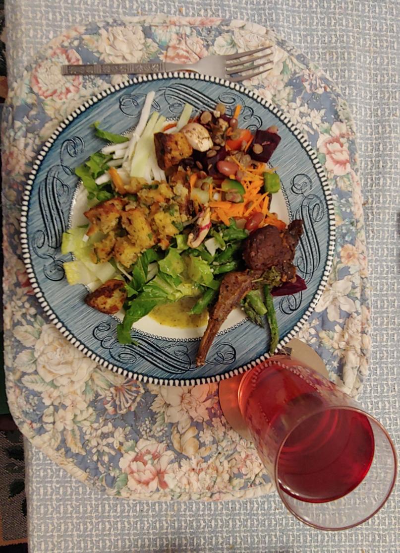 jse777's tweet photo. Thanksgiving dinner a day early courtesy of @cafe_slice https://t.co/dpq6Y8U7cs