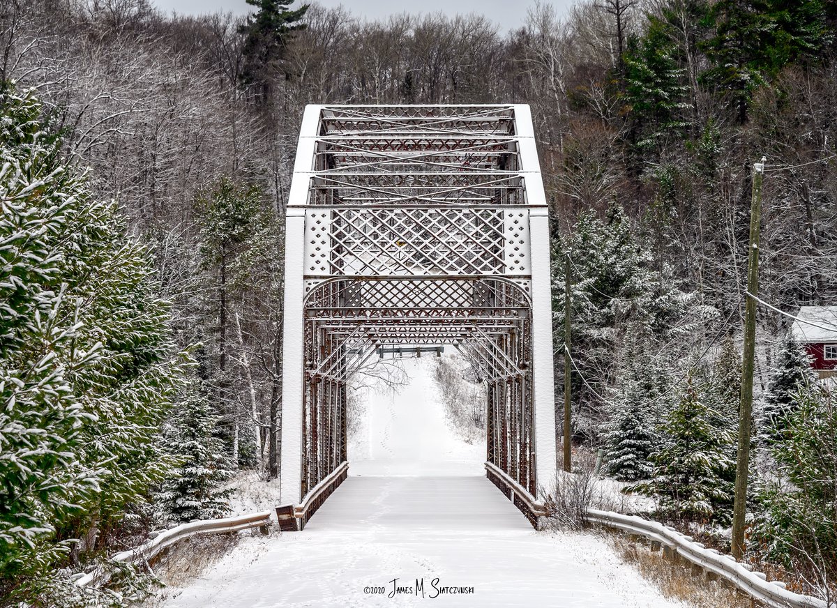 PeaceLoveMI's tweet photo. #RT @MichiganHist: RT @jsiatczy: Bridgewood Lane Bridge, Negaunee, Michigan
@PureMichigan @NikonUSA @MichiganHist @MichiganDNR @funintheup @MarquetteMuseum @MDOT_UP @MichiganDNR_UP #nikonnofilter #nikonfallmi #nikonz7 #bridge https://t.co/g1WjnkvCiX