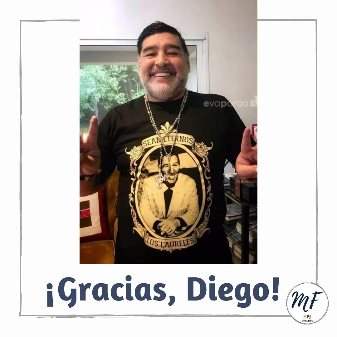 LaMesaFederal's tweet photo. 🇦🇷❤️ ¡Gracias, Diego! ❤️🇦🇷

Hoy se fue el mejor de todos, el que hizo inmensamente feliz a todo el pueblo argentino, el ídolo popular, el mejor embajador que la Argentina pudo tener en el mundo.

#D10S
#diegoarmandomaradona https://t.co/5uGFzRAfiC