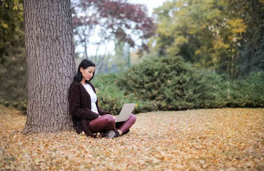 OMCChat's tweet photo. 5 Ways to Maximize Your Job Search During the Holidays / from Vault #OMCchat https://t.co/ycmlAfkzs4 https://t.co/RxZMlca97Y
