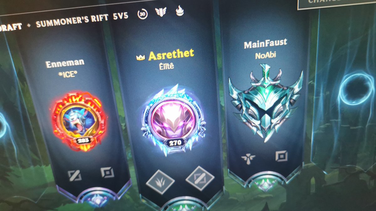 Es gibt doch nix schöneres als ein Flex mit den Boys.

Guckt mal auf Twitch.tv/die_faust1 vorbei 👀