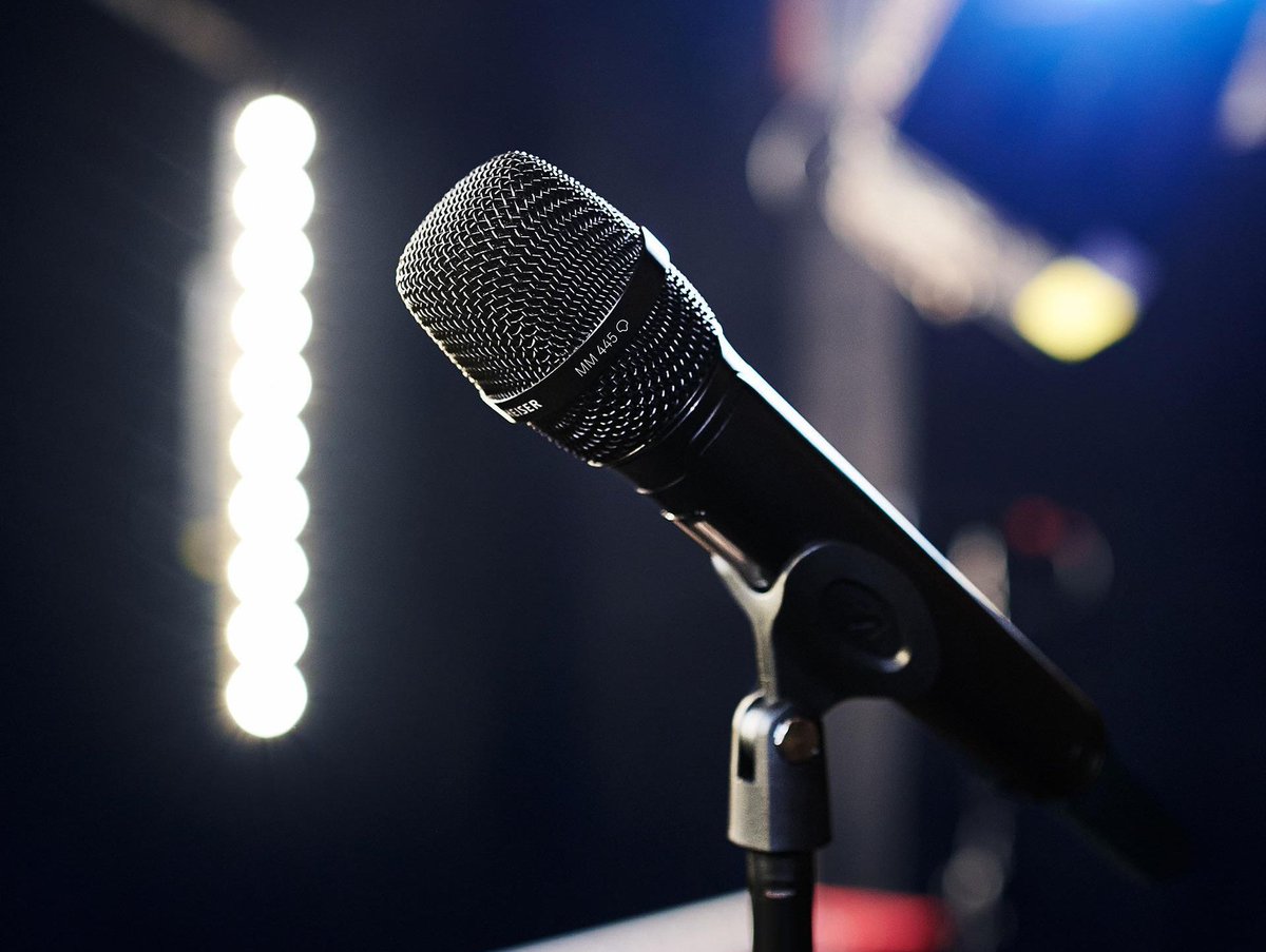 Sennheiser's tweet photo. Introducing the #MM445 super-cardioid dynamic microphone. Thanks to sophisticated acoustic tuning and a lightweight aluminum-copper voice coil, this mic provides unparalleled rejection, making it ideal for every voice and every stage.
Learn more: https://t.co/uDkyOyJ3Zb https://t.co/bcEHmsT8t3