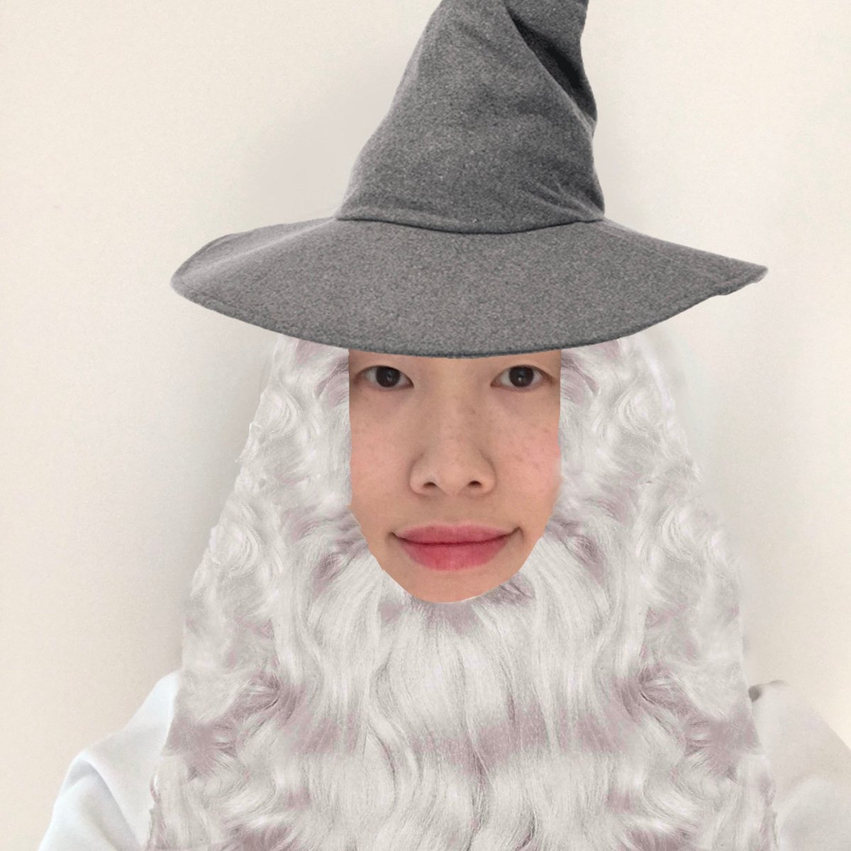 AdCopyStudents's tweet photo. In support of men's health and #Movember, here's Christine's attempt at growing a beard. #BeardAdvice, anyone? https://t.co/YIgTFtQFCA