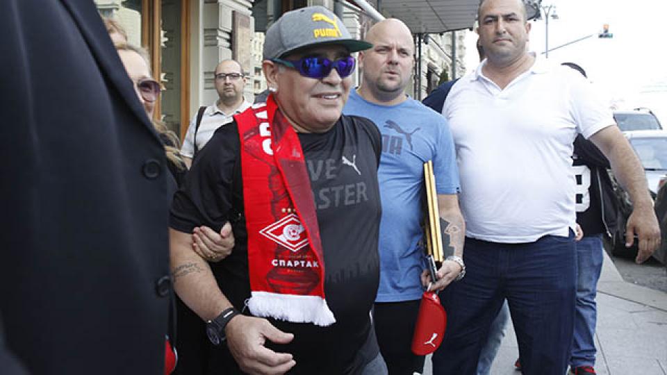 Spartak_M_VT's tweet photo. Légende des légendes! RIP #Maradona https://t.co/UcCNIQAzPL