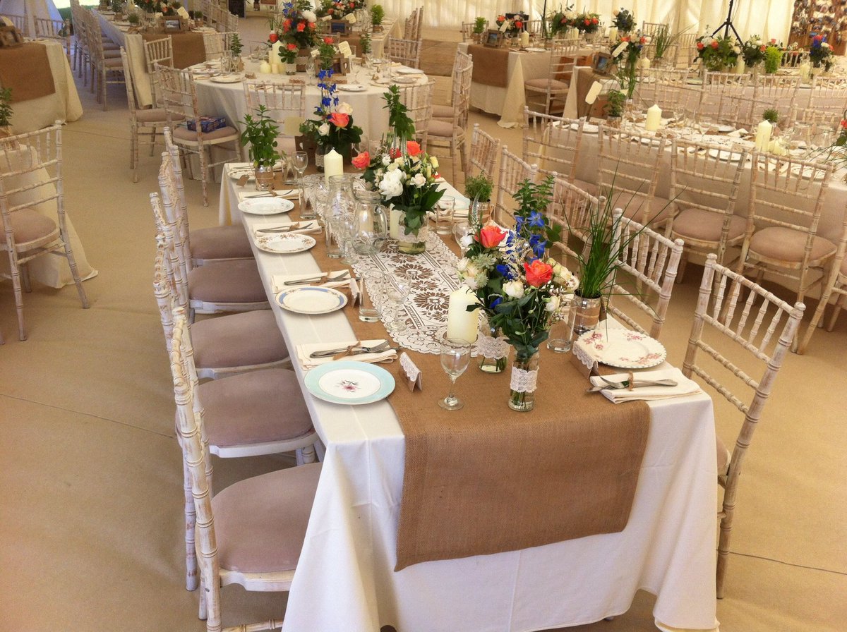 WesternMarquees's tweet photo. This 🌸 #WeddingWednesday 🌸 we’re showing you a country themed wedding we did 🌾 Perfect for our countryside clients wanting to keep it traditional https://t.co/a4iZf2cBq1