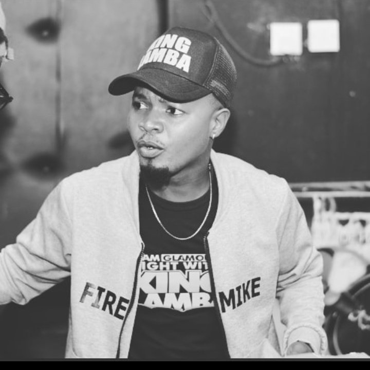 mykellimimo's tweet photo. Good evening ๐ everyone @Tedywonder1 #WonderEp is finally out ๐ฅ๐ฅ
Grab urs ๐ ๐
*APPLE MUSIC AND ITUNES * https://t.co/FLL3hnXZ8C
*SPOTIFY* https://t.co/dhjNI2LOUm
_Tedywonder โ Wonder (Full EP)_
https://t.co/4kXHiWnGZ8 https://t.co/cU24Tc9vN2