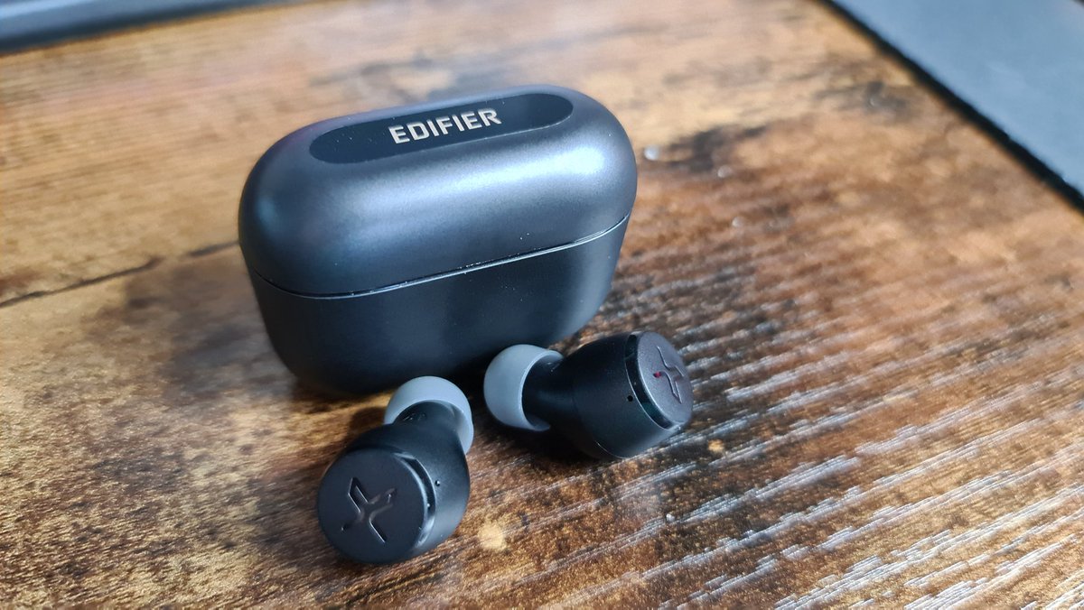 practicallygeek's tweet photo. My first product review in a while! 
Check out my @Edifier_Global X3 review! 
Are they the new budget earbud king? 

https://t.co/0K2SOkbCip

#Edifier #Earbuds #music #review #wirelessearbuds #edifierX3 https://t.co/agKAcr5wF7
