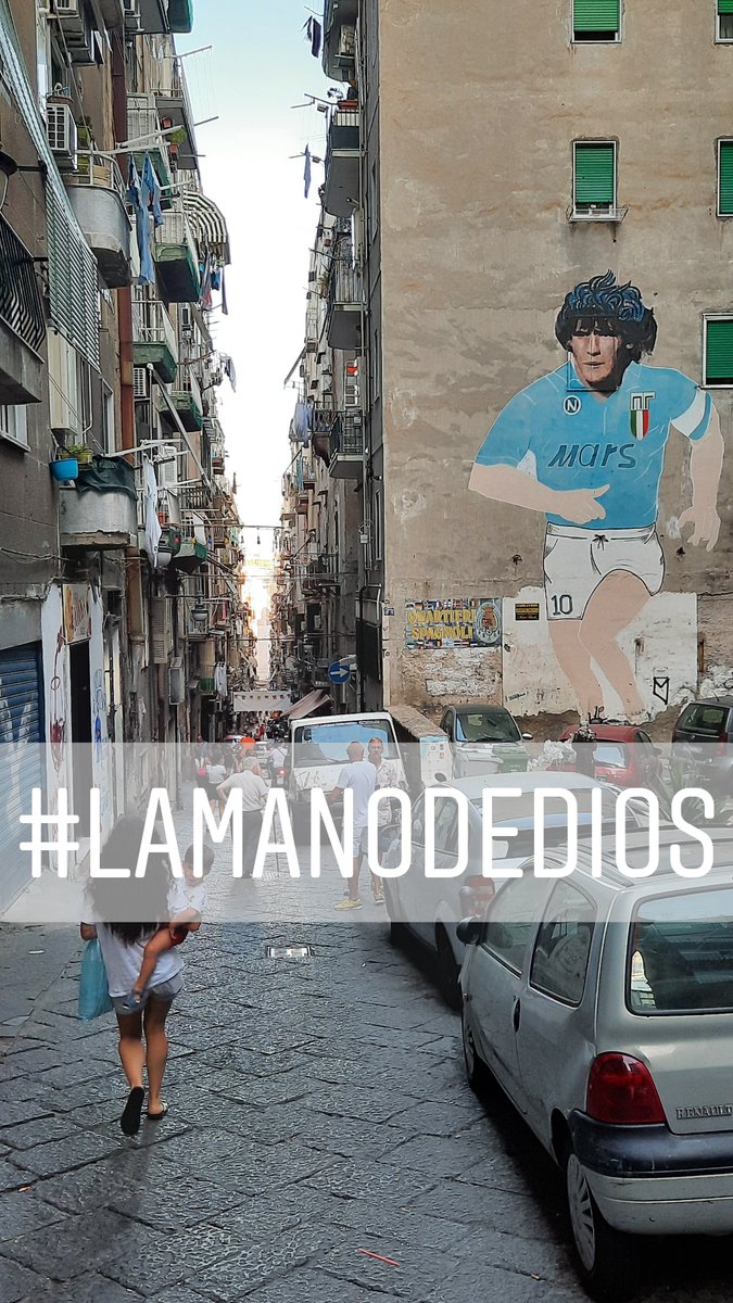 FilippoCera's tweet photo. L’immortale non esiste, ma esiste l’immortalità dei ricordi. Dove nel #calcio eri Dio e fuori dal campo Lucifero.
#Maradona 
#RIPMaradona 
#LaManoDeDios https://t.co/GJhvbYKdNx