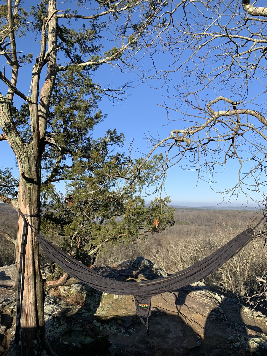 KittyHelm's tweet photo. Was able to do a sunrise hike @ garden of the gods in Illinois this weekend. Great way to start the day. Even though it was cold I remembered “there’s no bad weather, just bad clothes” #EDU431 https://t.co/KR00bupr23