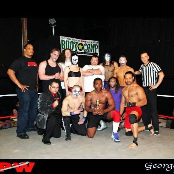 DonovanTroi's tweet photo. Pretty Cool #WayBackWednesday capture here at the Historic @allprowrestling Garage with @jecklesjester @FlyingLionLewis @reelbigtongue @TLOtheInsano @TheMadTongan @julian_period and many more! #APW #APWBootCamp #ShootersCup https://t.co/T23mTT8N7R