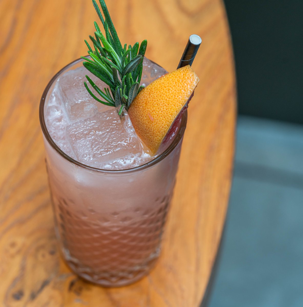 When you need a little present for someone that says 'You're fabulous and I want you to have fun' 🕺👯‍♂️- that's where our cocktails gift voucher comes in! Cocktails for two, mixed by our genius mixologists are only £12.80 using our ODDBLACK discount code!
ow.ly/Aw8Q50CuHFr