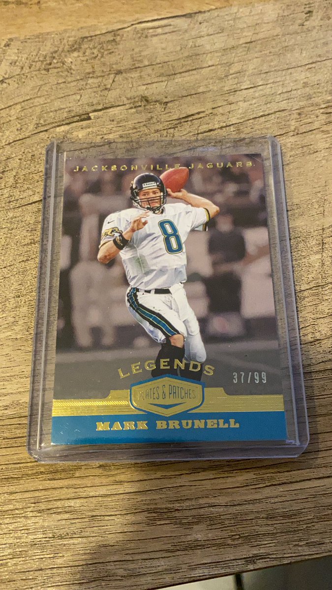 JAGS legend.(Mark Brunell)

37/99 -Very good condition 6$