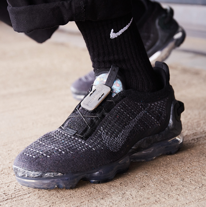 vapormax 2020 triple black