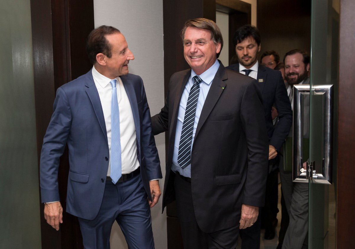 skafoficial's tweet photo. Recebi hoje na @Fiesp a visita do presidente @jairbolsonaro e de seus ministros Luiz Eduardo Ramos, Paulo Guedes, @tarcisiogdf, @fabiofaria5555 e Bento Albuquerque. https://t.co/zeTa2FfjCl