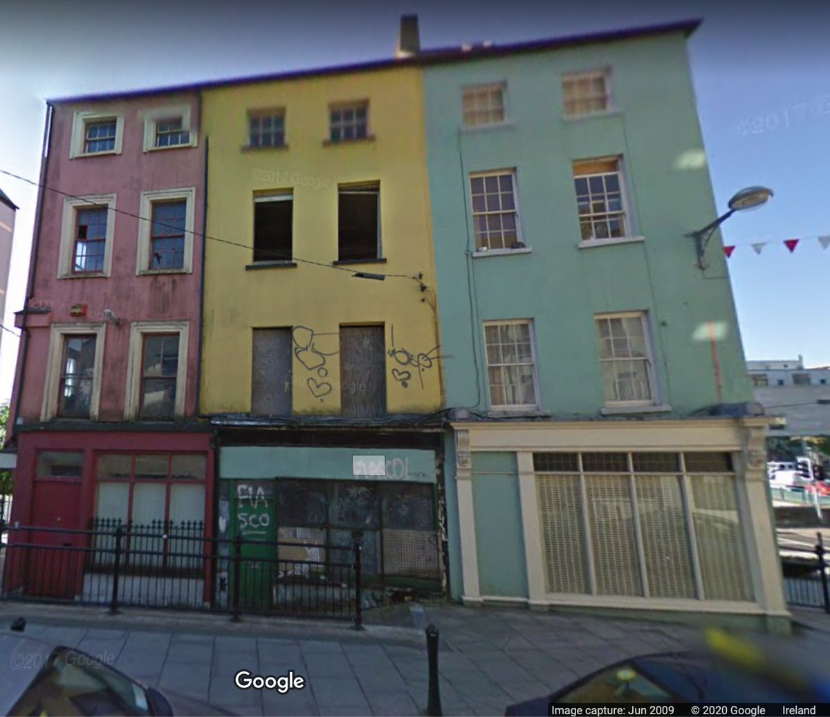 another beautiful building designed to last, yet sadly left to decay in Cork city centreon derelict site & up for sale now so it gets an owner who respects its character & heritage valueimage RHS, 2009 & 2014  @googlemapsNo.191  #regeneration  #economy  #HousingForAll  #place