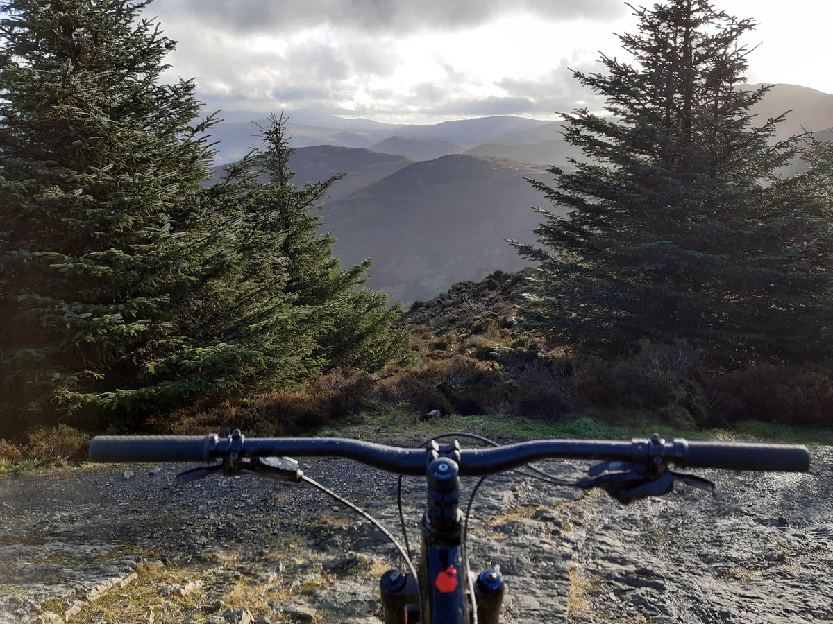 ClarenceKeswick's tweet photo. Views out on the bike this morning. A bit of time off the decorating getting muddy on the trails at #whinlatter #whinlattermtb #mtblakes #mtbiking #mtblife #lakesmtb #clarencehousekeswick #keswick #LakeDistrict https://t.co/2DCVAt3rlg