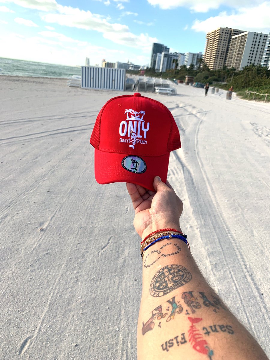 SantFish1975's tweet photo. Momentos Sant’Fish.  #miami #soutbeach #beach #playa #usa #redcap #caps https://t.co/VyMulNAAM5