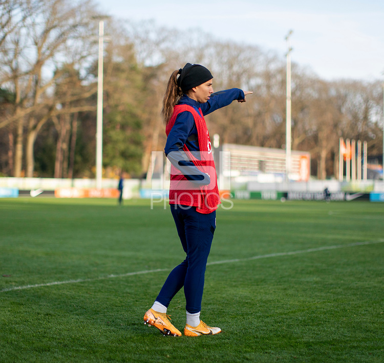 TobinHeath17Arg's tweet photo. .@TobinHeath en el quinto día de entrenamiento de la #USWNT🇺🇸 en Países Bajos🇳🇱 antes del amistoso de este viernes entre los dos países.  #NovemberCamp https://t.co/3Az1oUZYWk