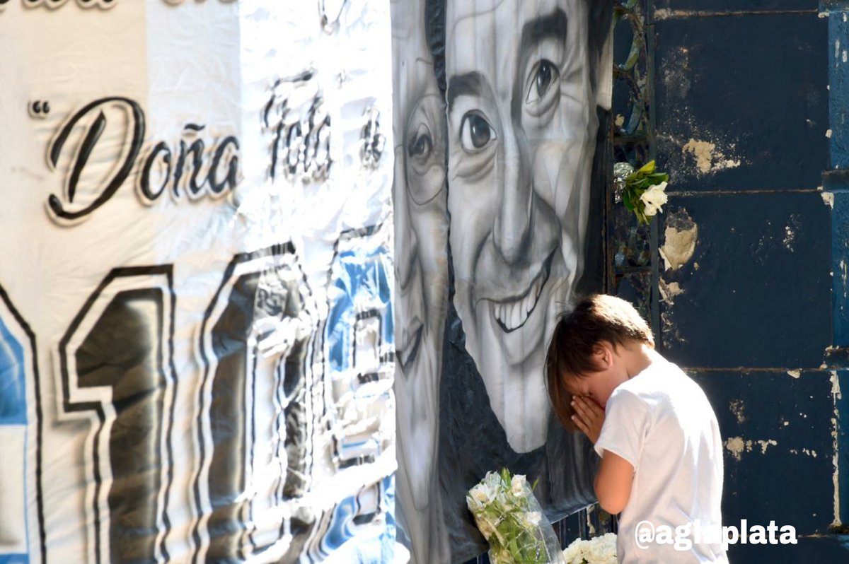 aglaplata tweet media