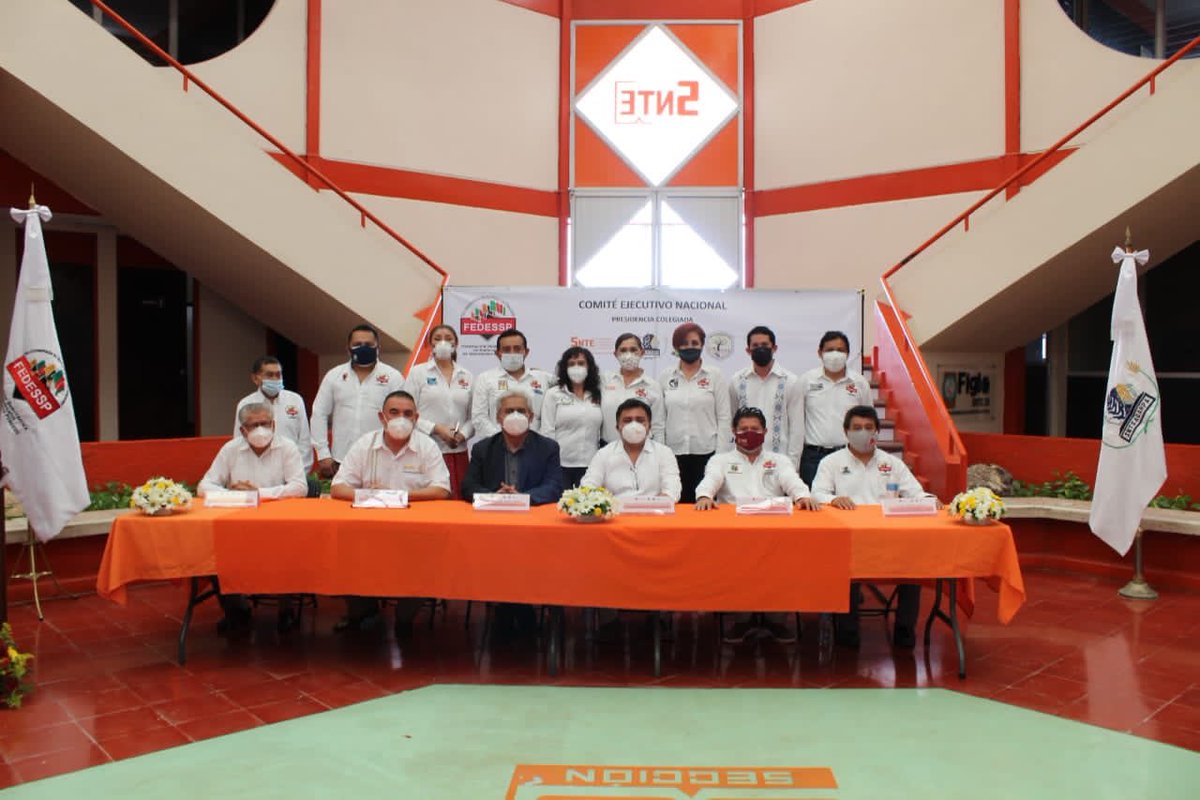 Reestructuración de la Presidencia Colegiada @FEDESSP, en el estado de #Yucatán.  Nuestro reconocimiento a la Mtra. @CinthiaRosadCo por el excelente trabajo realizado.  Al compañero Maestro #FelipeLopezArenas bienvenido a su 🏠la #FEDESSP 🤝✌️🇲🇽