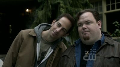 barnes + demianthese two only ever appeared in 5x9. they go to a supernatural convention cosplaying as sam and dean, and at the end of the episode reveal that they're a couple. they both survive, but they're never mentioned again