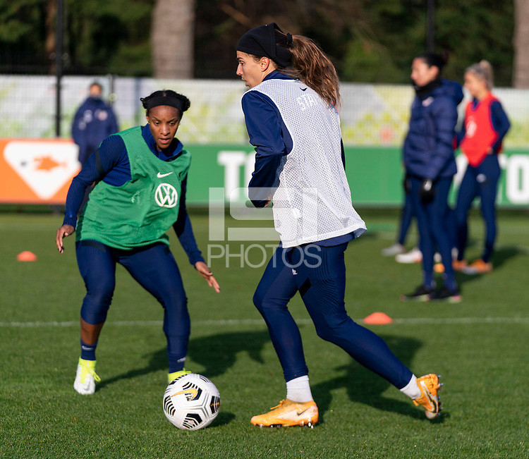 TobinHeath17Arg's tweet photo. Heath 🆚 Purce, Bledsoe, Dunn ⚽

#USWNT #NovemberCamp https://t.co/lFrlhcK8ko