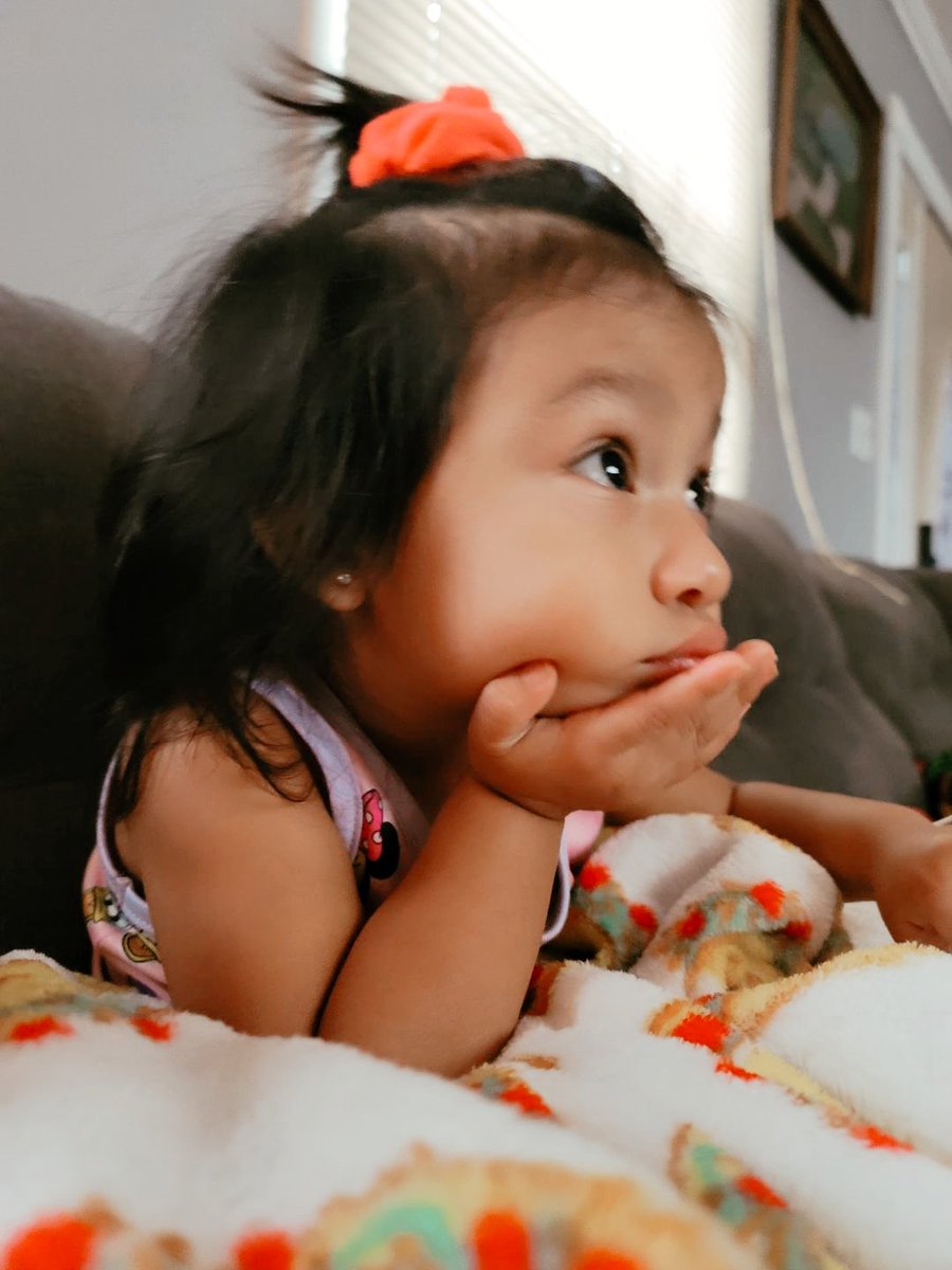 andies_32's tweet photo. I always wonder what she's thinking about 🤔 https://t.co/nzSdykmsIr