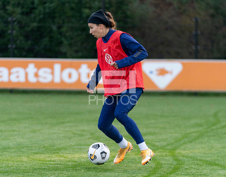 TobinHeath17Arg's tweet photo. Tobinha 🤙⚽

#USWNT #NovemberCamp https://t.co/p3tkDalorj