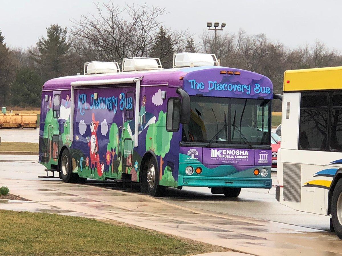 mykpl's tweet photo. Bookmobile and Outreach Services will be off the road until Monday, Nov 30. There will not be a stop at Strawberry Creek tonight. 

Library branches will be open again starting, Friday Nov 27.
#MyKPL
https://t.co/dVaDdtQAp6 https://t.co/gCNPEHkiUf
