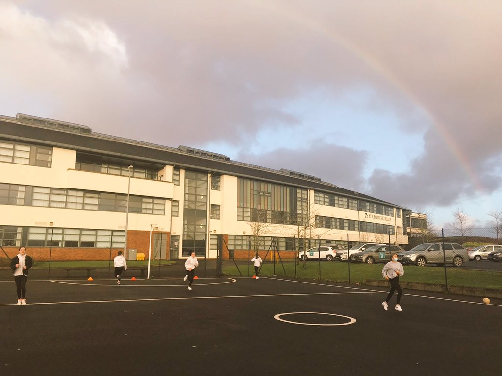 StCecilias_PE's tweet photo. Brilliant effort today by 9 Hope @StCecilias_Yr9 @StCeciliasDerry in their socially distanced Cooper Run #physicaleducation #outdoorlearning #hrpe #6minrun #fitgirls #HealthyActiveCommunity #thisgirlcan https://t.co/vmFHYIioTj