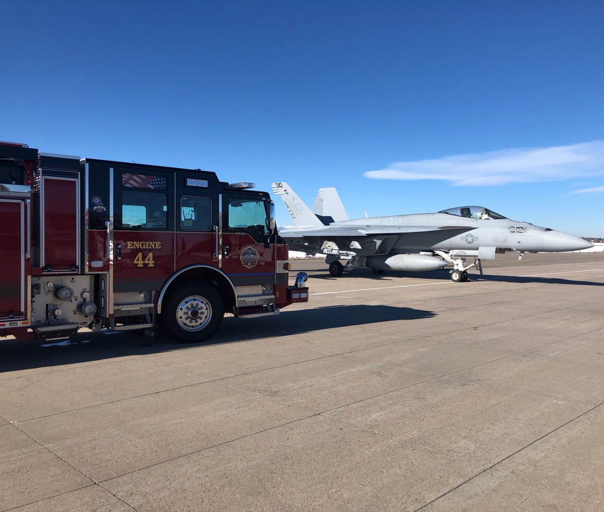 SouthMetroPIO's tweet photo. 📸 &amp; 🎥 courtesy of SMFR’s Engine 44 crew! https://t.co/3oomZc7Grk