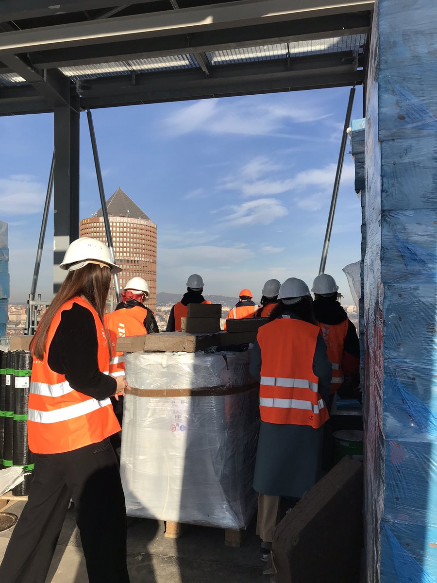 dsaadesign_lyon's tweet photo. Superbe visite du chantier #silex2 @ArteCharpentier @eiffage https://t.co/EpE39gf7pt