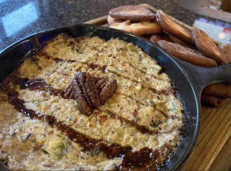 ShoreHouseTav's tweet photo. We’re open today! Chef’s features are pan seared salmon over spinach w/ sweet potato mash, and a roasted Brussels sprouts dip full of sprouts, roasted pecans, and a delicious Cranberry Stilton. Served with naan dippers and topped with a balsamic reduction. https://t.co/D29zzIbJxj