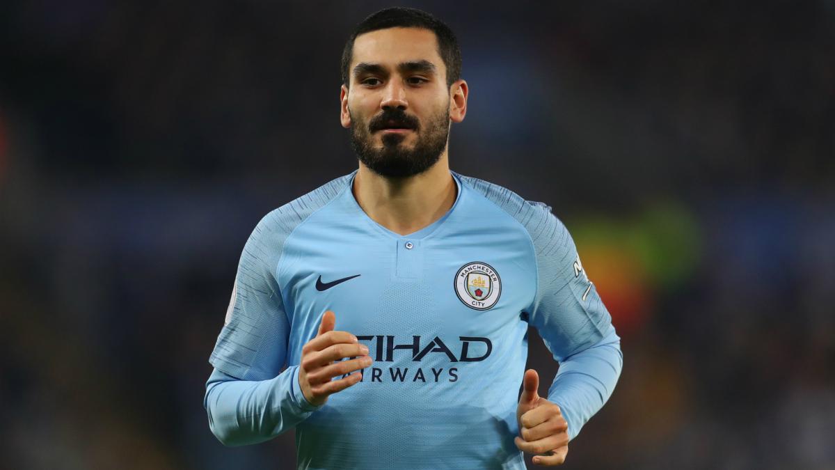 Because Rodri is so slow and can't cover as much space we are forced to play a double pivot system. So that means that Bernardo Silva  is forced to play deeper when clearly that's not his most effective position. Even Gundogan  played as an 8 in our winning campaigns.