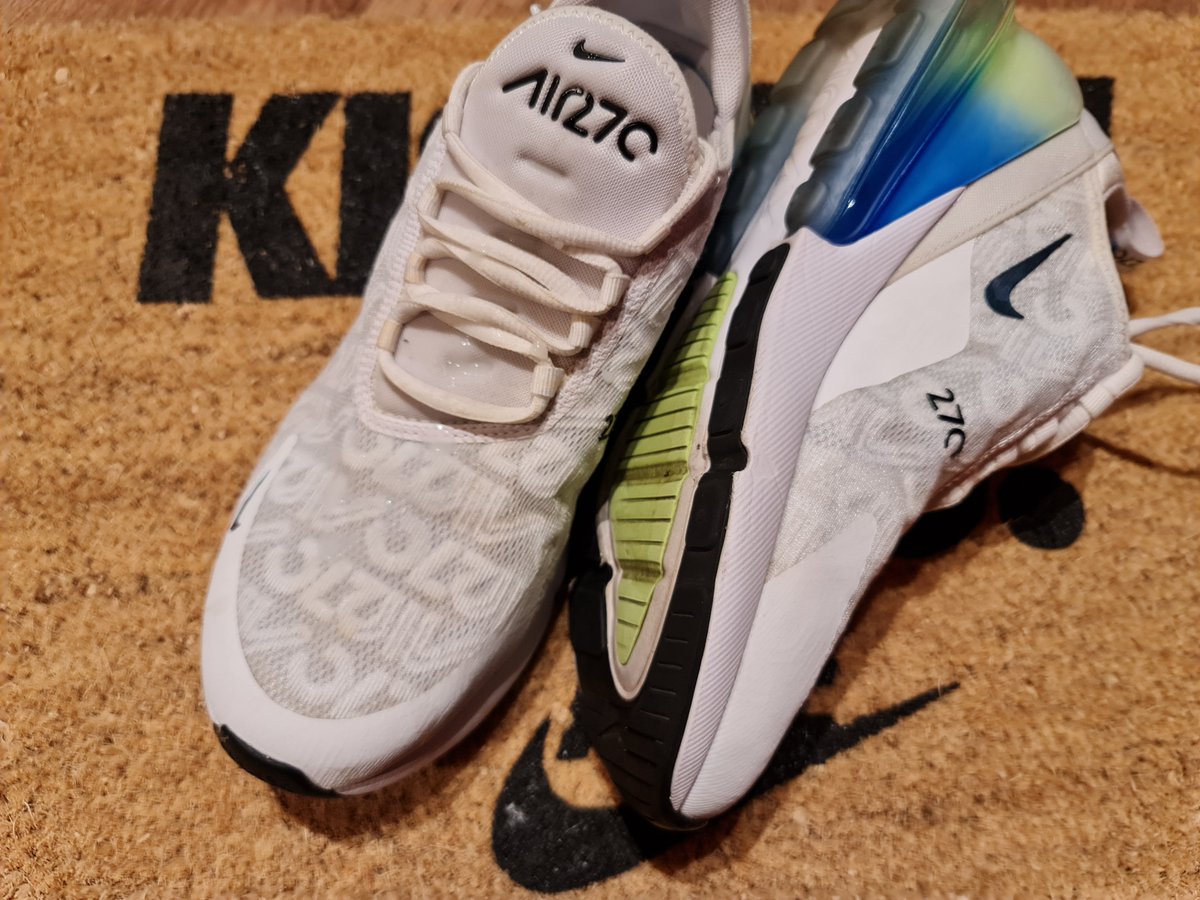 SNKRB17CH's tweet photo. [GUEST] Nike Air Max 270 SE /// lexifeg
https://t.co/X5nvMHlQMb
#Nike #AirMax270 #Cum #SneakerPorn #Gay #SneakerBase https://t.co/miMuut6PIk