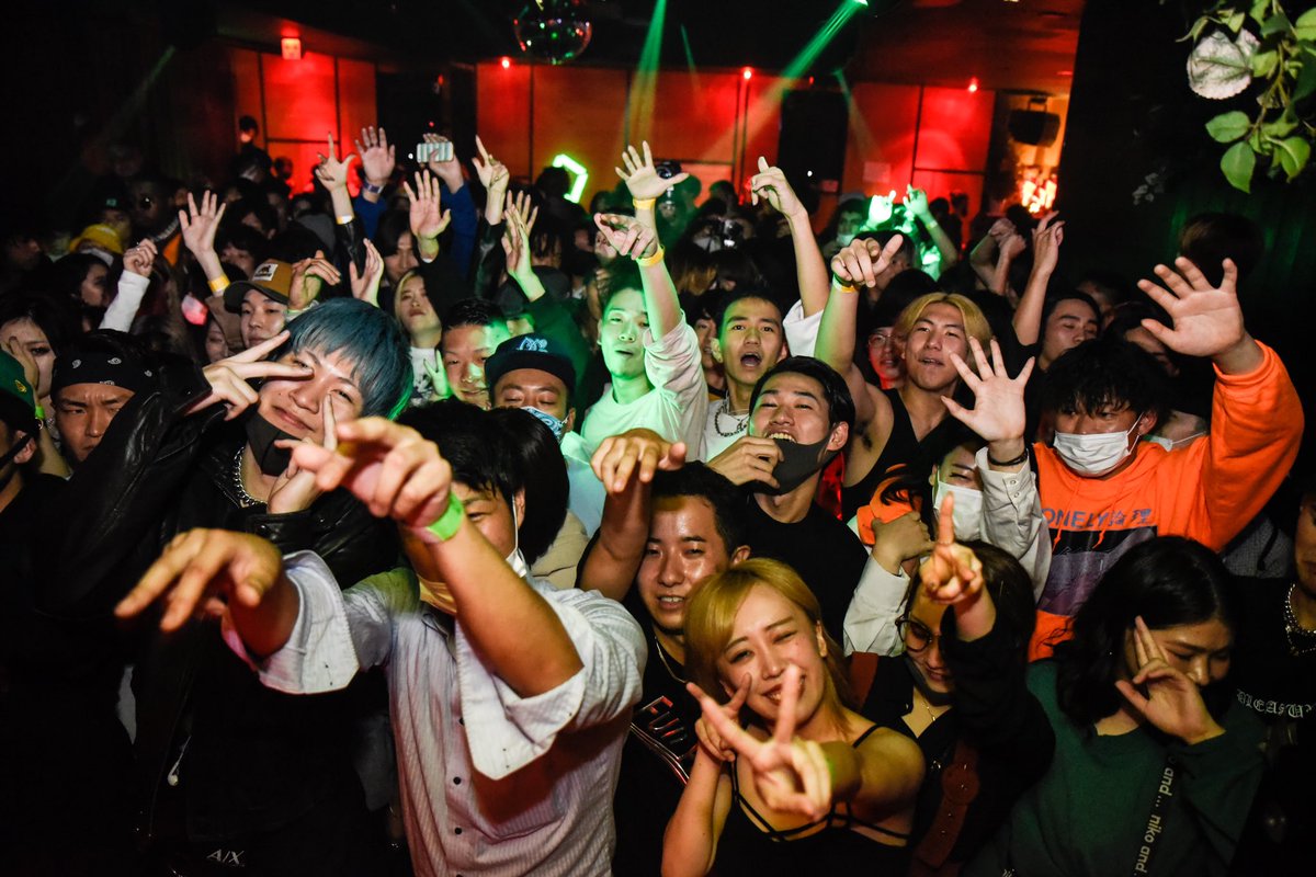 Light_Up_Friday's tweet photo. -Back Number Snap-
2020.9.25.Fri
SP GUEST
@yellowbucks
<EVERY FRIDAY>
LIGHT UP FRIDAY
@laurel_tokyo
-RESIDENT-
@djhazime @DJSHIN_JP
-HOST MC-
@bullmatic
#laurel #laureltokyo
#lightupfriday
#yellowbucks https://t.co/SldHF8KNPK