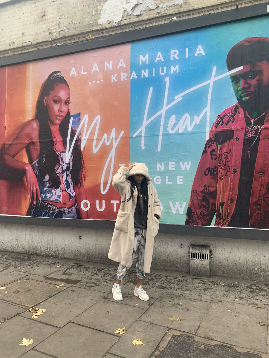 alanamariaxo's tweet image. So my friend sent me Cardi b’s billboard in September and told me she can’t wait for that to be me one day. 2 months later in standing infront of my own.. do NOT think blessings cannot happen to you because they can. god is always great. truly blessed and grateful 🙏🏾🤍.